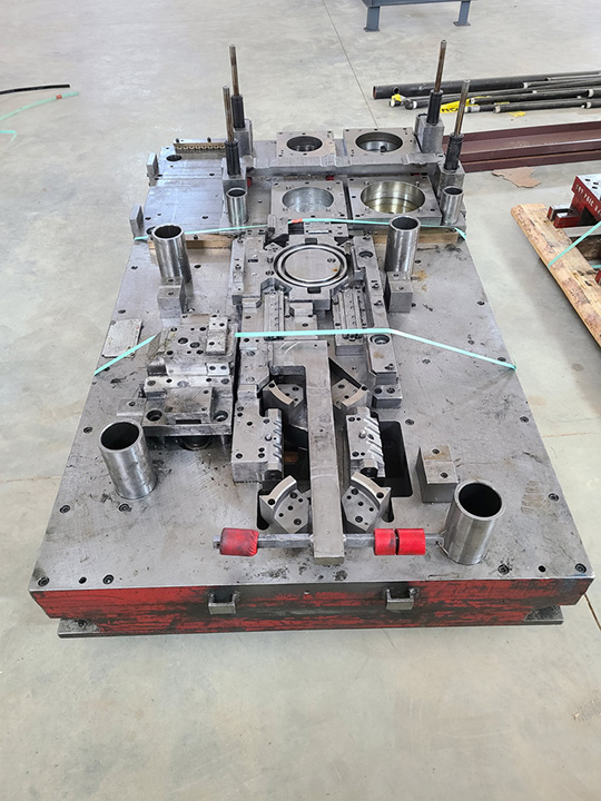 Long Star Die Machine